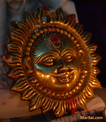 Lord Surya shining gloriously blessing you with Good health, Wealth, Peace and prosperity